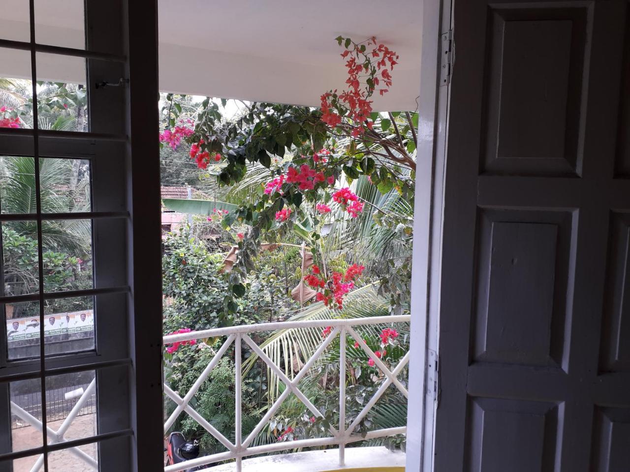 Vivaresidence Homestay Alappuzha ภายนอก รูปภาพ